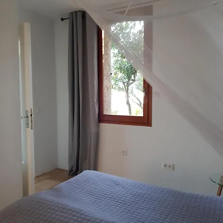Apartment Vue An Der Cote D'azur Fuer 2-3 Personen Mit Gartenanteil *