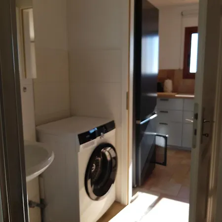 Vue An Der Cote D'azur Fuer 2-3 Personen Mit Gartenanteil